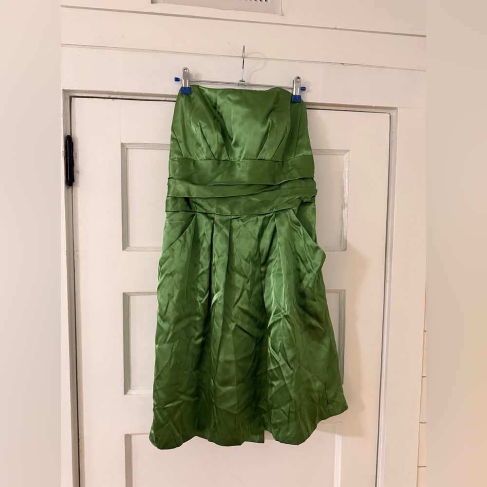 David’s Bridal Green Strapless Satin A-Line Bridesmaid / Formal Dress